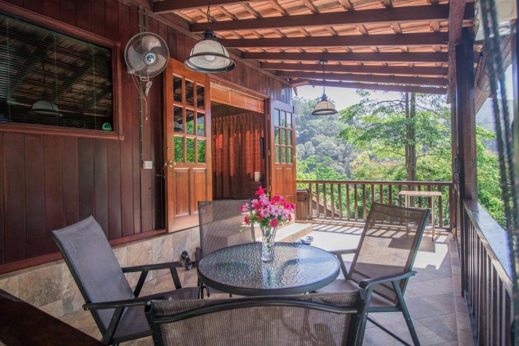 De Serenity - Exclusive Jungle Retreat Seremban Ngoại thất bức ảnh